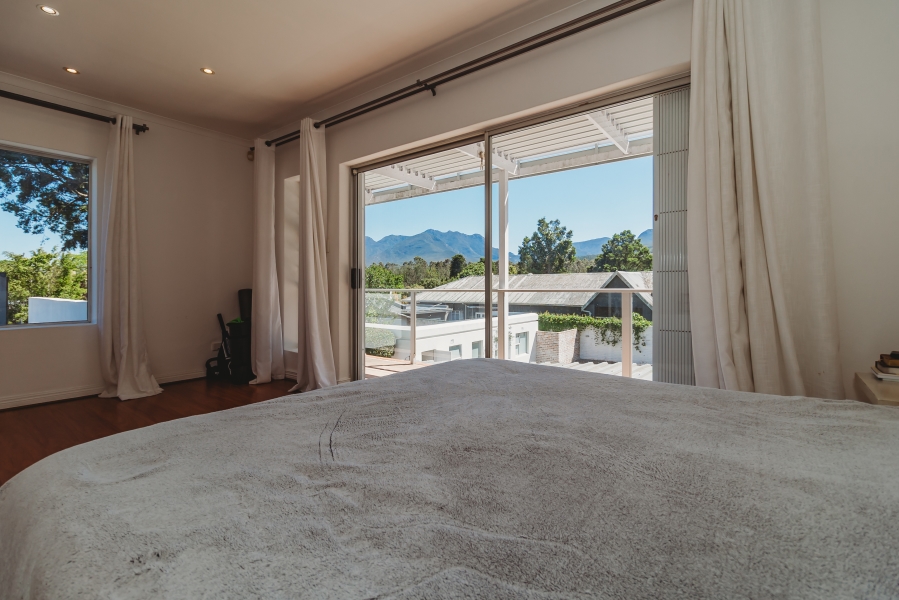 4 Bedroom Property for Sale in Heatherlands Western Cape